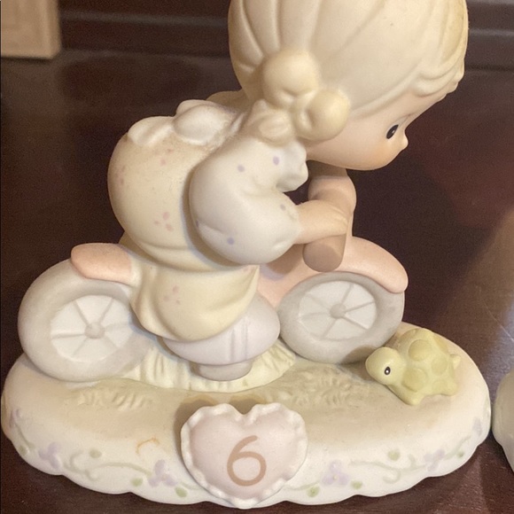 Precious moments ages 1-16 - Picture 7 of 12